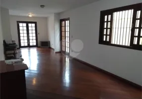 Foto 1 de Sobrado com 4 Quartos à venda, 200m² em Saúde, São Paulo