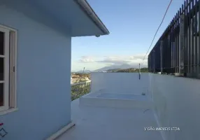 Foto 1 de Casa com 3 Quartos à venda, 230m² em Roçado, São José