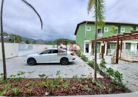 Foto 1 de Casa com 2 Quartos à venda, 97m² em Capricórnio III, Caraguatatuba