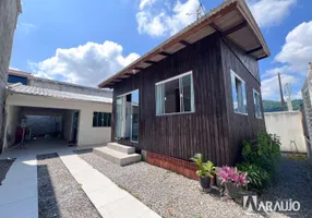 Foto 1 de Casa com 2 Quartos à venda, 100m² em Espinheiros, Itajaí