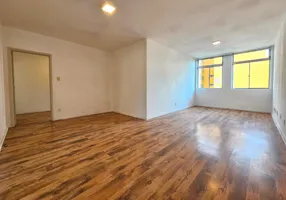 Foto 1 de Apartamento com 3 Quartos para alugar, 117m² em Vila Mariana, São Paulo