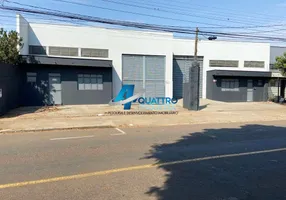 Foto 1 de Galpão/Depósito/Armazém para alugar, 344m² em Industrias Leves, Londrina