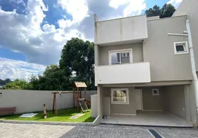 Foto 1 de Casa de Condomínio com 3 Quartos para alugar, 140m² em Campo Comprido, Curitiba