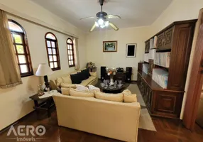 Foto 1 de Casa com 3 Quartos à venda, 197m² em Vila Quaggio, Bauru