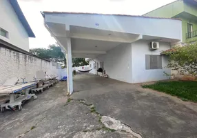 Foto 1 de Casa com 2 Quartos à venda, 300m² em Vila Clarice, São Paulo