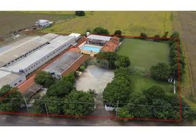 Foto 1 de Fazenda/Sítio com 3 Quartos à venda, 1000m² em Jardim Nova Leme, Leme