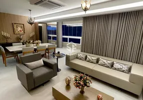 Foto 1 de Apartamento com 4 Quartos à venda, 168m² em Ibituruna, Montes Claros
