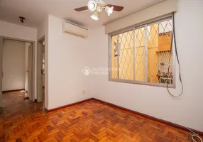 Foto 1 de Apartamento com 2 Quartos para alugar, 46m² em Passo da Areia, Porto Alegre