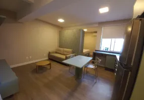 Foto 1 de Apartamento com 1 Quarto para alugar, 45m² em Centro, Florianópolis