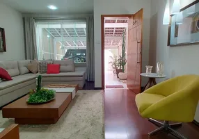 Foto 1 de Casa com 3 Quartos à venda, 118m² em Vila Santa Cecília, Volta Redonda