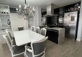 Foto 1 de Apartamento com 3 Quartos à venda, 97m² em Balneario do Estreito, Florianópolis