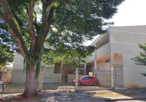 Foto 1 de Apartamento com 1 Quarto para alugar, 30m² em Jardim Ipiranga, Maringá