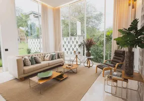 Foto 1 de Casa de Condomínio com 3 Quartos à venda, 500m² em Condomínio do Lago, Goiânia