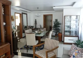 Foto 1 de Casa com 2 Quartos à venda, 180m² em Centro, Pelotas