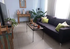 Foto 1 de Apartamento com 4 Quartos à venda, 140m² em Coração Eucarístico, Belo Horizonte