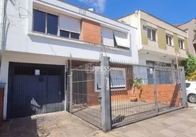 Foto 1 de Casa com 3 Quartos para alugar, 300m² em Santana, Porto Alegre