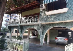 Foto 1 de Casa de Condomínio com 3 Quartos à venda, 280m² em Centro, São Gonçalo