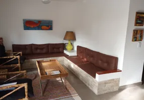 Foto 1 de Casa com 4 Quartos à venda, 140m² em Braga, Cabo Frio