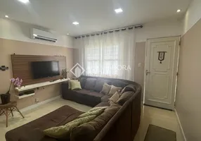 Foto 1 de Casa com 2 Quartos à venda, 110m² em Santa Fé, Porto Alegre