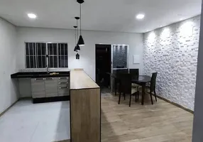 Foto 1 de Casa com 2 Quartos à venda, 60m² em Residencial Alto dos Ypes, São José dos Campos