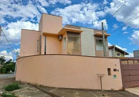 Foto 1 de Casa com 3 Quartos para alugar, 131m² em Parque Jambeiro, Campinas