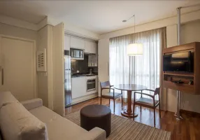 Foto 1 de Flat com 2 Quartos à venda, 118m² em Itaim Bibi, São Paulo