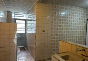 Foto 1 de Casa com 2 Quartos à venda, 60m² em Vila Tesouro, São José dos Campos