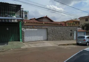 Foto 1 de Casa com 4 Quartos à venda, 198m² em Barreiro, Belo Horizonte