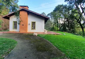 Foto 1 de Casa com 3 Quartos para venda ou aluguel, 254m² em Serra da Cantareira, Mairiporã