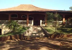 Foto 1 de Fazenda/Sítio com 4 Quartos à venda, 630m² em Portal das Laranjeiras, Araraquara