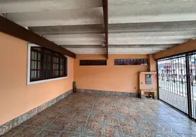 Foto 1 de Casa com 2 Quartos à venda, 104m² em Balneario Itaguai, Mongaguá