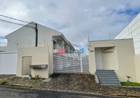Foto 1 de Sobrado com 3 Quartos para alugar, 160m² em Uvaranas, Ponta Grossa
