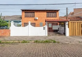 Foto 1 de Casa com 4 Quartos à venda, 250m² em Santa Maria Goretti, Porto Alegre