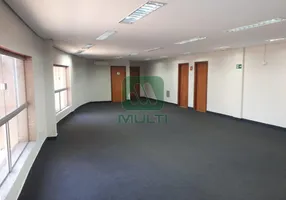 Foto 1 de Sala Comercial com 1 Quarto para alugar, 211m² em Tabajaras, Uberlândia