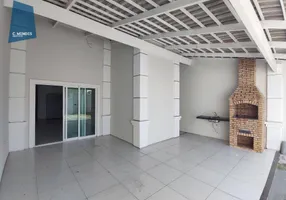 Foto 1 de Casa com 3 Quartos à venda, 175m² em Sapiranga, Fortaleza