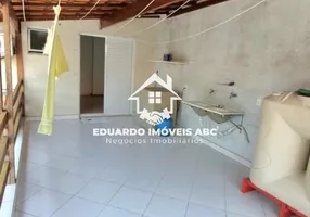 Foto 1 de Casa com 2 Quartos à venda, 60m² em Vila Suica, Santo André