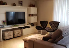 Foto 1 de Apartamento com 4 Quartos à venda, 177m² em Jardim Monte Kemel, São Paulo