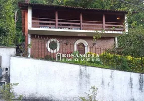 Foto 1 de Casa com 3 Quartos à venda, 369m² em Parque do Ingá, Teresópolis