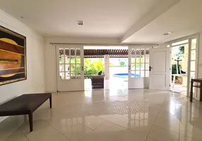 Foto 1 de Casa de Condomínio com 4 Quartos à venda, 380m² em Priscila Dultra, Lauro de Freitas