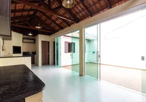 Foto 1 de Casa de Condomínio com 3 Quartos à venda, 200m² em Alto Boqueirão, Curitiba