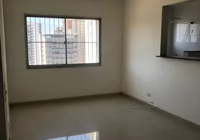 Foto 1 de Apartamento com 3 Quartos à venda, 50m² em Saúde, São Paulo