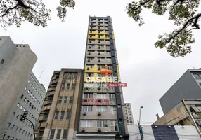 Foto 1 de Apartamento com 1 Quarto à venda, 43m² em Centro, Curitiba