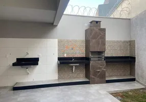 Foto 1 de Casa com 3 Quartos à venda, 165m² em Cabral, Contagem