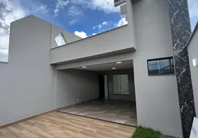 Foto 1 de Casa com 3 Quartos à venda, 170m² em Vila Rosa, Goiânia