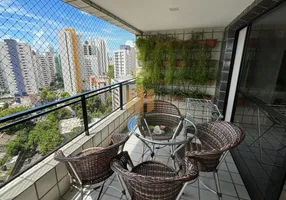Foto 1 de Apartamento com 4 Quartos à venda, 156m² em Tamarineira, Recife