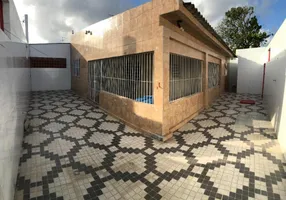 Foto 1 de Casa com 2 Quartos à venda, 65m² em Imbiribeira, Recife