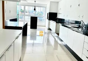 Foto 1 de Apartamento com 4 Quartos à venda, 226m² em Quilombo, Cuiabá
