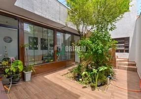 Foto 1 de Casa com 7 Quartos para venda ou aluguel, 350m² em Santa Quitéria, Curitiba