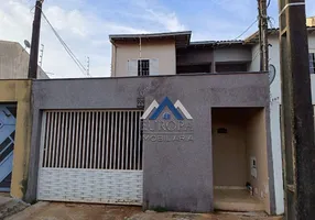 Foto 1 de Sobrado com 3 Quartos à venda, 185m² em São Pedro, Londrina