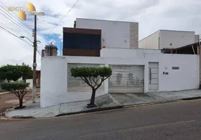 Foto 1 de Casa com 5 Quartos à venda, 330m² em Jardim Cuiabá, Cuiabá